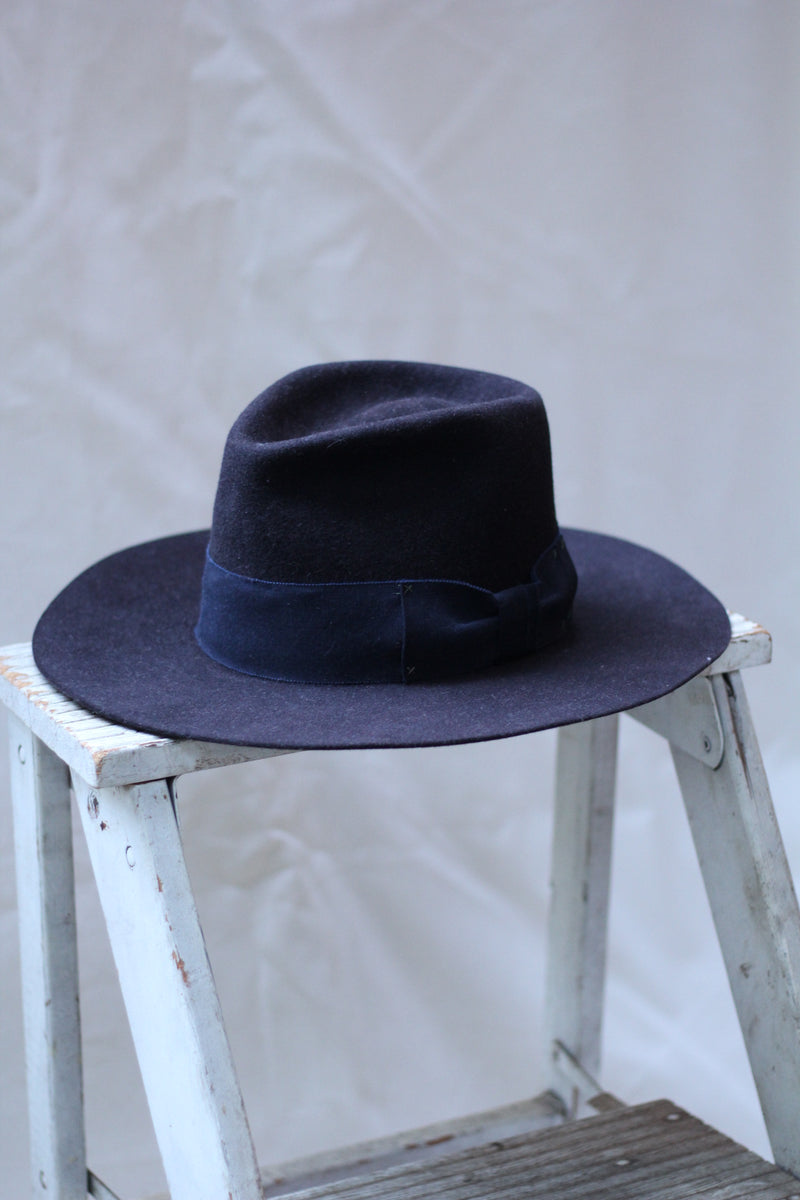 Hat 15